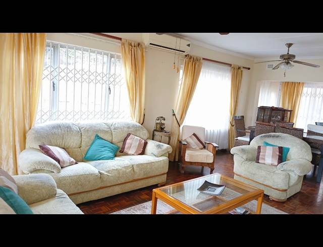 3 BEDROOM HOUSE FOR SALE IN BLUFF